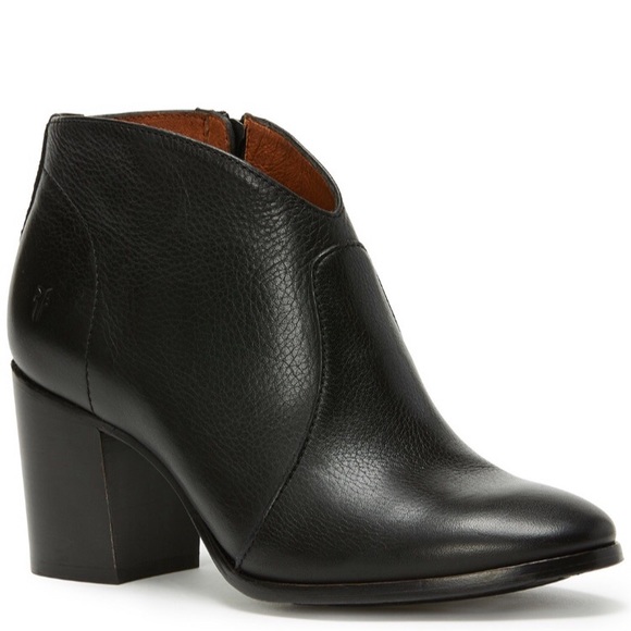 Frye Shoes - SOLD Frye Nora Zip Short Leather Ankle Bootie